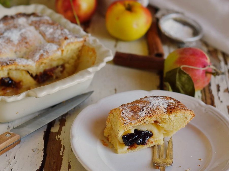 Cottage Cheese Cake with Apples and Prunes Photo 1 Cottage Cheese Cake with Apples and Prunes Photo 1