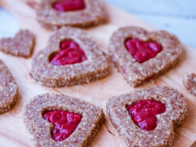 Linzer Cookies Photo 1 Linzer Cookies Photo 1