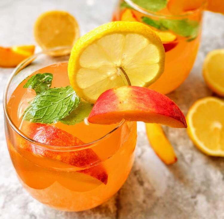 Fresh Peach & Mint Lemonade Photo 1 Fresh Peach & Mint Lemonade Photo 1