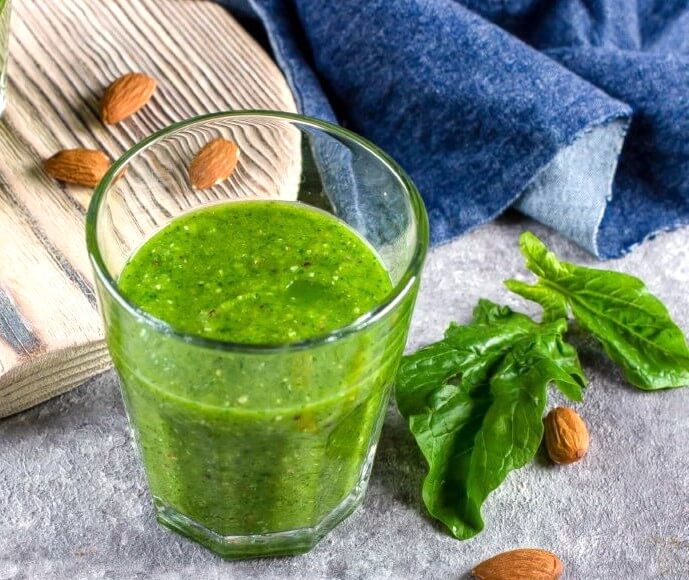 Healthy Green Smoothies with Kiwi and Spinach Photo 1 Healthy Green Smoothies with Kiwi and Spinach Photo 1