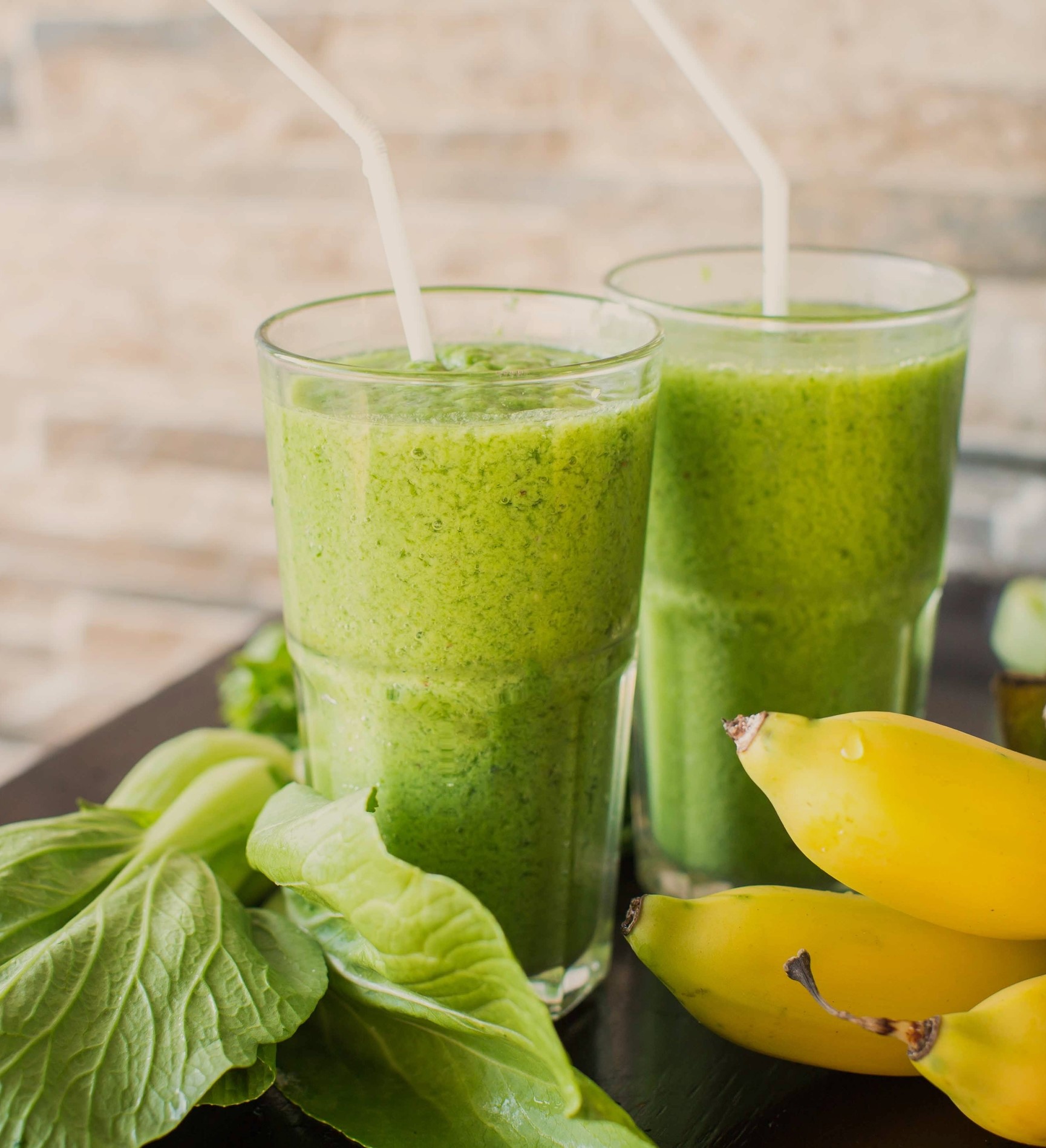 Healthy Green Smoothie with Spinach Photo 1 Healthy Green Smoothie with Spinach Photo 1