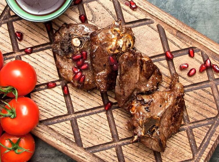 Perfect Easter Lamb with Pomegranate Juice Photo 1 Perfect Easter Lamb with Pomegranate Juice Photo 1