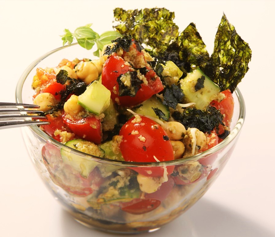 Salad with Nori and Avocado Sauce Photo 1 Salad with Nori and Avocado Sauce Photo 1