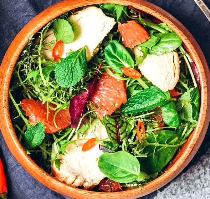 Thai Salad with Chicken and Grapefruit Photo 1 Thai Salad with Chicken and Grapefruit Photo 1
