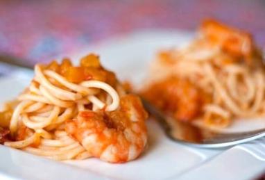 Spaghetti with Pumpkin, Shrimps and Sun-Dried Tomatoes Photo 1