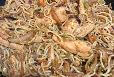 Yakisoba Chicken Photo 1