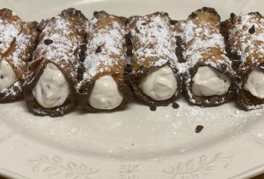 Cannoli Photo 1