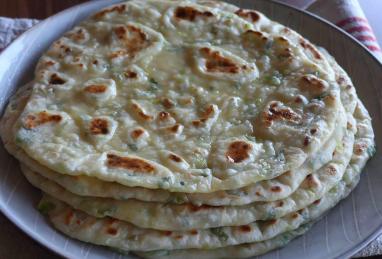 Green Onion Garlic Naan Bread Photo 1