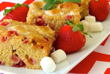 Strawberry-Marshmallow Blondies Photo 1