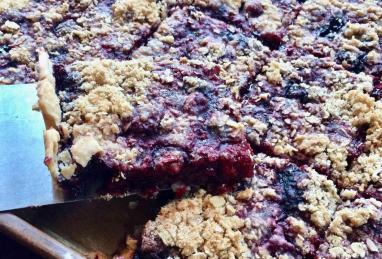 Easy Three-Berry Crumble Slab Pie Photo 1