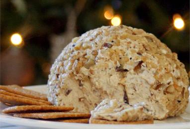 Traditional Christmas Cheese Ball Photo 1