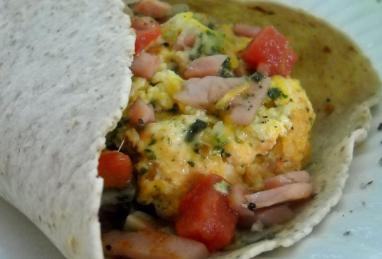 Egg Pesto Breakfast Wrap Photo 1