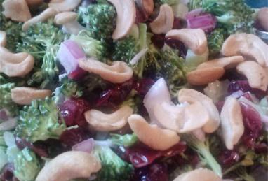 Delicious Broccoli Cranberry Salad Photo 1