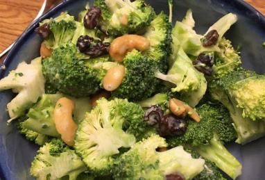 Broccoli Cashew Salad Photo 1