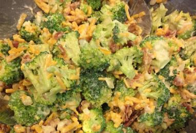 Colorful Broccoli Salad Photo 1