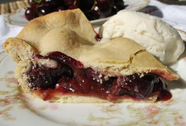 Sweet Washington Cherry Pie Photo 1