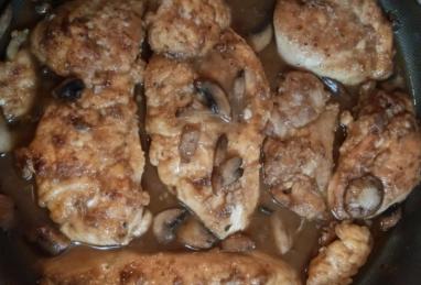 Chicken Marsala Over White Rice Photo 1