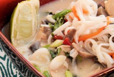 Thai Coconut Chicken Soup (Noodle Bowl) Photo 1