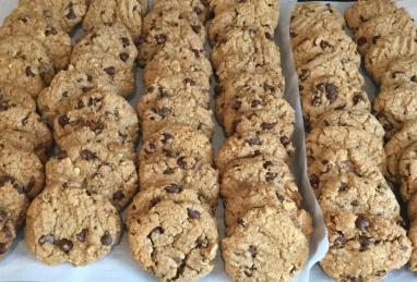 Urban Legend Chocolate Chip Cookies Photo 1