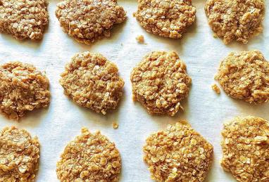 3-Ingredient Peanut Butter Oatmeal Cookies Photo 1