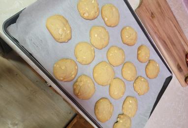 White Chocolate Macadamia Nut Cookies Photo 1