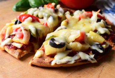 Grilled Pita Pizza Photo 1