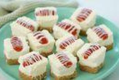 Copycat Philadelphia Strawberry Cheesecake Bites Photo 1