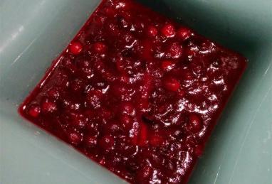 Ginger-Cinnamon Cranberry Sauce Photo 1