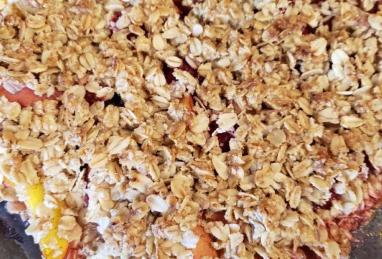 Peach and Raspberry Crumble Photo 1