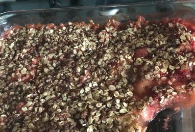 Low Sugar Strawberry Rhubarb Crisp Photo 1