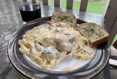 Better-Than-Olive Garden Alfredo Sauce Photo 1