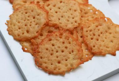 Parmesan Cheese Crisps Photo 1