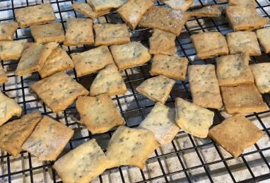 Sourdough Rosemary Crackers Photo 1