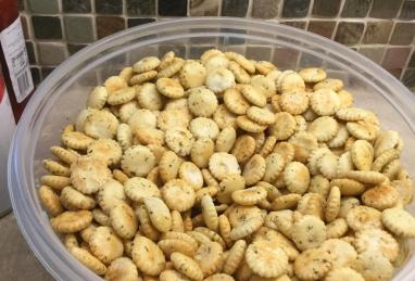 Seasoned Oyster Crackers Photo 1