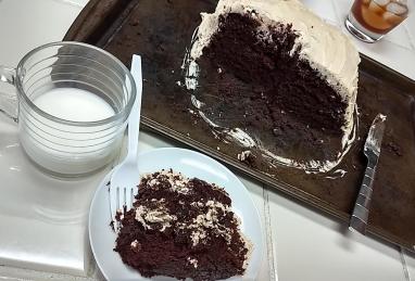 Chocolate Beer Cupcakes With Whiskey Filling And Irish Cream Icing Photo 1