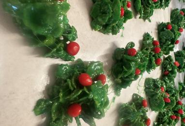 Christmas Cornflake Wreath Cookies Photo 1