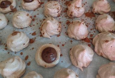 Chocolate Meringue Cookies Photo 1