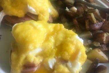 Quick and Easy Eggs Benedict Photo 1