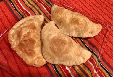 Empanadas de Jamon, Queso, y Huevo Duro (Ham, Cheese, and Hard-boiled Egg Empanadas) Photo 1