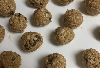 Crunchy Chocolate Chip Peanut Butter Snack Bites Photo 1