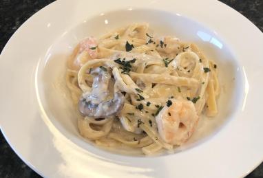 Creamy Shrimp Pasta with Mushrooms Photo 1