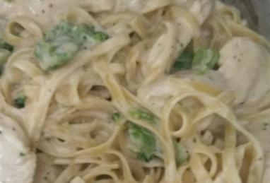 Chicken & Broccoli Alfredo with Fettuccine Photo 1