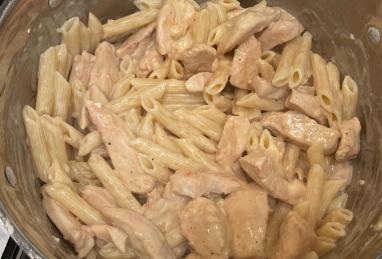 Fettuccine Alfredo with Chicken Photo 1