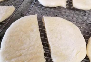 Traditional Pita Breads Photo 1