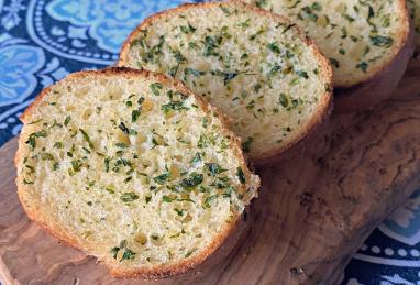 Herbed Garlic Bread Photo 1