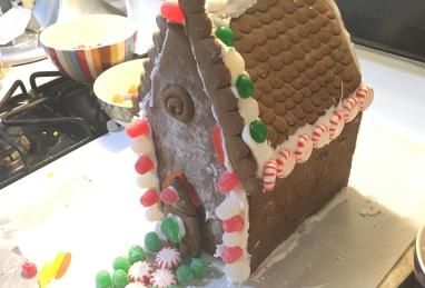 Children's Gingerbread House Photo 1