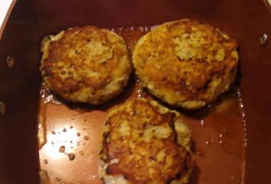 Moist Spicy Turkey Burgers Photo 1