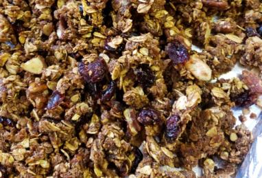 Light Fruit and Nut Granola Photo 1