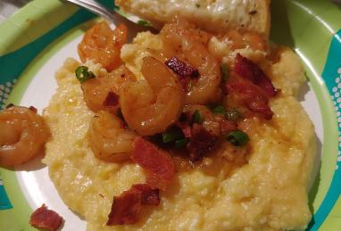 Garlic Shrimp and Cheesy Grits Photo 1