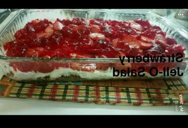 Old-Fashioned Strawberry Pretzel Salad Photo 1